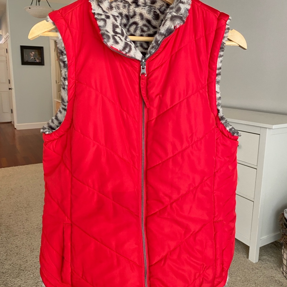 Reversible Quilted Vest with Red and Leopard Print